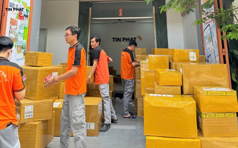 Nếu bạn đang tìm kiếm đối tác chuyển phát nhanh quốc tế uy tín, chuyên nghiệp và tận tâm, Tín Phát Express chính là lựa chọn hoàn hảo dành cho bạn.