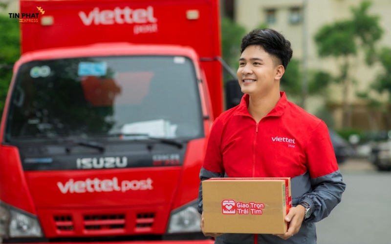 Các đơn vị hàng đầu như Viettel Post, GHTK, GHN đạt tỷ lệ giao đúng hẹn trên 95%.
