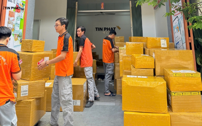 Tín Phát Express hoạt động trong lĩnh vực chuyển phát nhanh và logistics quốc tế từ năm 2020. 