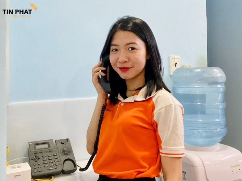 Có nên gửi hàng đi Mỹ bằng bưu điện không?