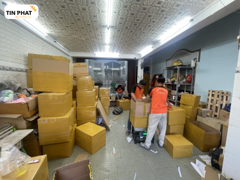 Số lượng hàng hóa ảnh hưởng đến phí chuyển phát nhanh quốc tế