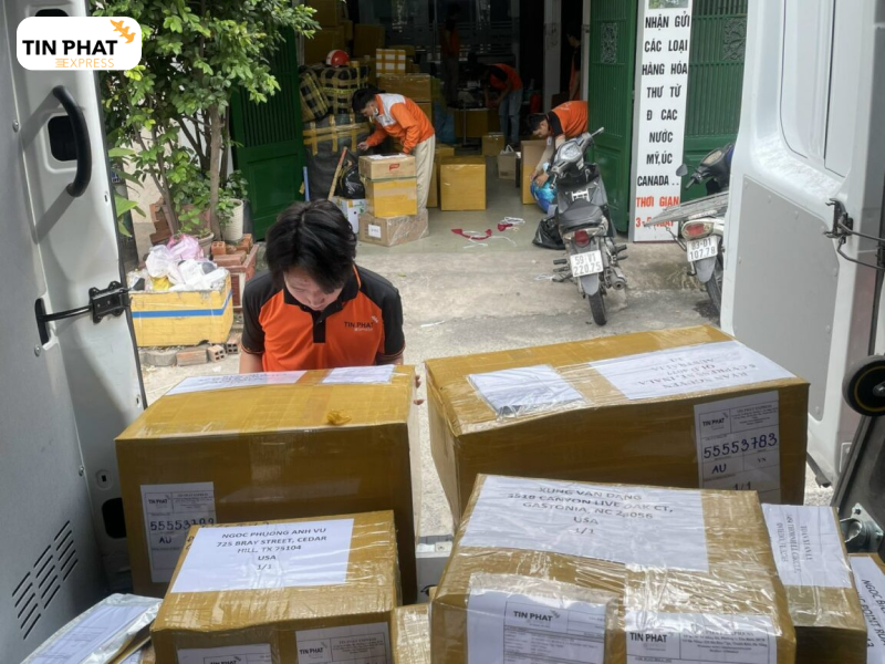Tín Phát Express chuyên gửi hàng đi Thái Lan giá rẻ