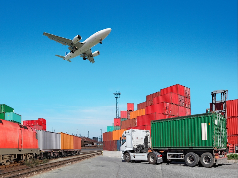 Thời gian và cước phí vận chuyển sẽ phụ thuộc vào dịch vụ mà khách hàng lựa chọn.