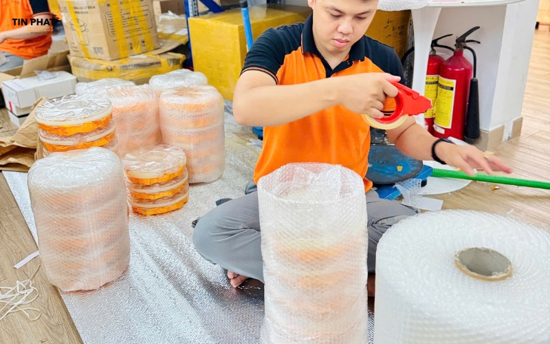 Lựa chọn đơn vị vận chuyển uy tín giúp những đơn hàng Yến thông quan nhanh hơn.