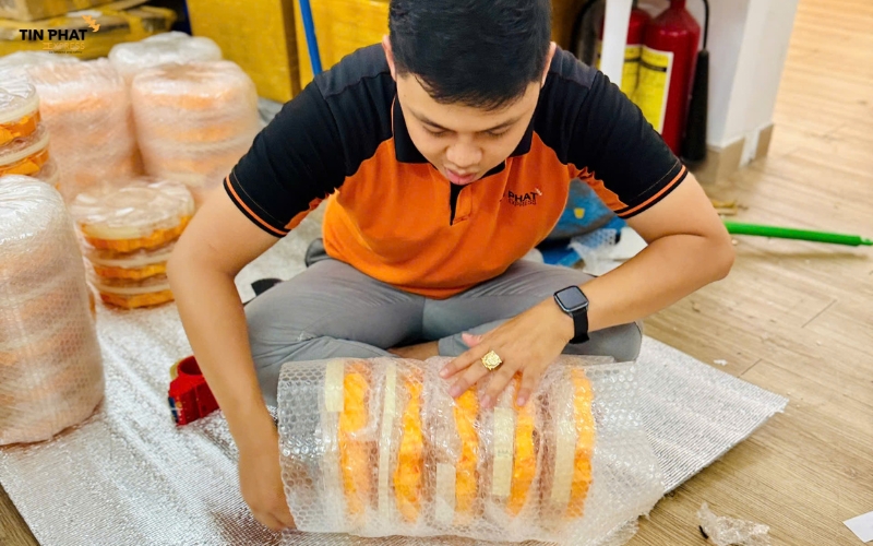 Đóng gói đúng cách không chỉ bảo vệ sản phẩm mà còn đáp ứng yêu cầu nghiêm ngặt từ FDA.