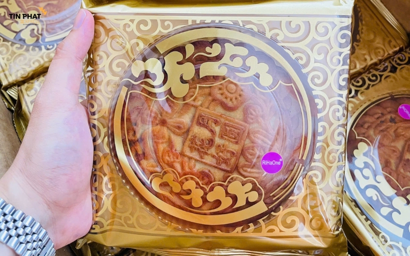 Bánh homemade vẫn gửi được, tuy nhiên việc chọn bánh từ các thương hiệu uy tín có sẵn chứng nhận sẽ thuận lợi và tiết kiệm hơn.