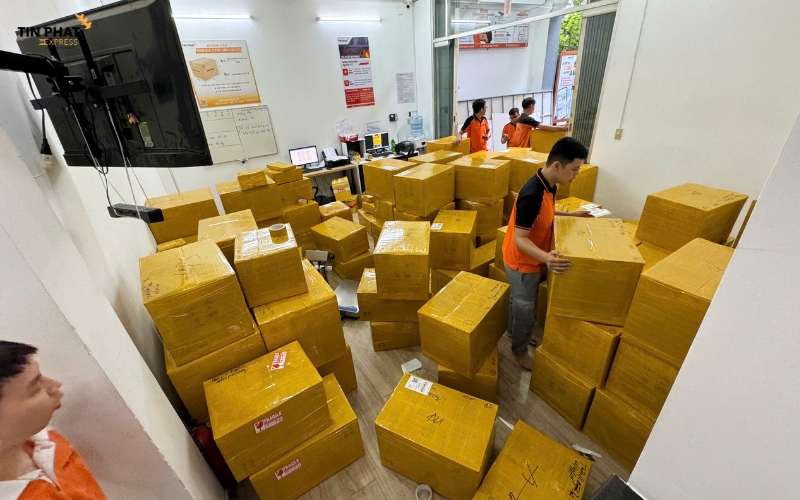 Tín Phát cam kết minh bạch 100% trong báo giá, không phát sinh chi phí ẩn và giá cả cạnh tranh.