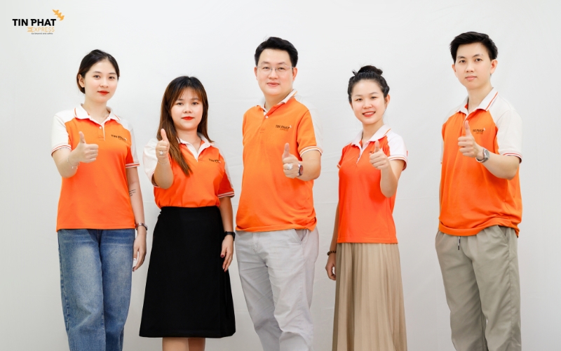 Đội ngũ tư vấn viên sẽ giúp bạn gửi hàng, gom hàng từ nhiều nơi, mua hộ hàng online, thanh toán hộ.