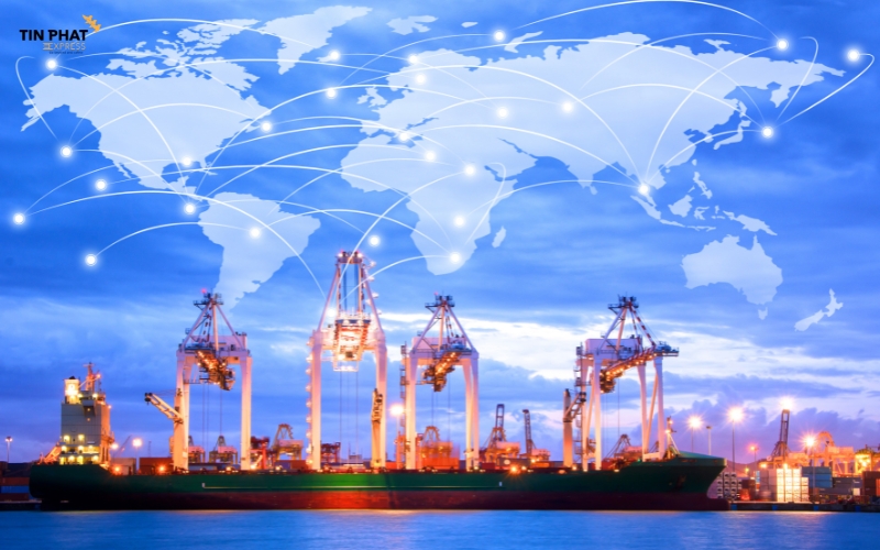 Nhu cầu gửi hàng đi nước ngoài của người Việt ngày càng tăng.