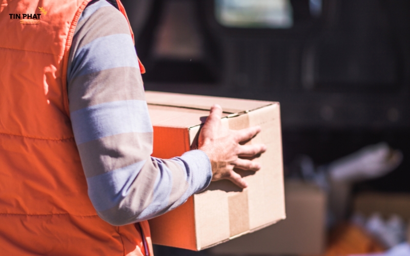 Một số dịch vụ cao cấp cho phép người nhận chọn khung giờ giao hàng cụ thể.