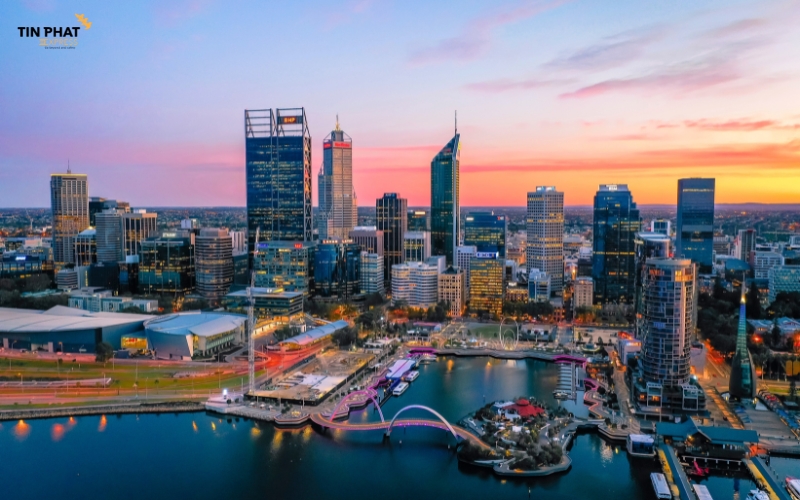 Vùng nông thôn, vùng xa như các thị trấn nhỏ, vùng nội địa (Outback), hoặc các đảo nhỏ thời gian giao hàng sẽ lâu hơn. 