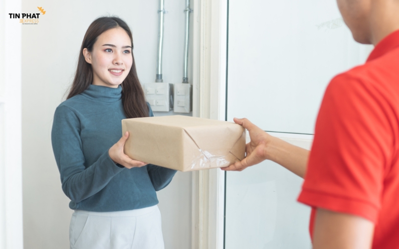 Sau khi giao hàng thành công, Tín Phát sẽ thông báo đến người gửi.