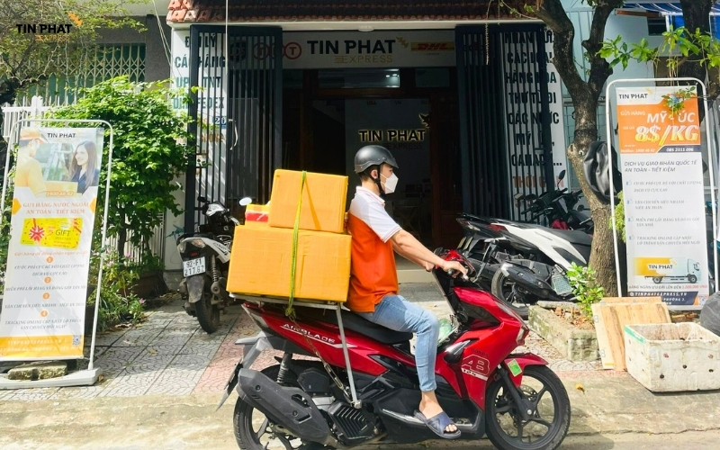 Tín Phát nhận hàng tận nơi miễn phí tại TP.HCM, Hà Nội, Đà Nẵng trong bán kính 10km từ chi nhánh.