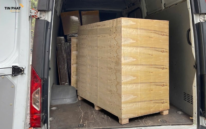 Các mặt hàng quá khổ có thể phát sinh chi phí. Liên hệ hotline để được tư vấn chính xác nhất. 