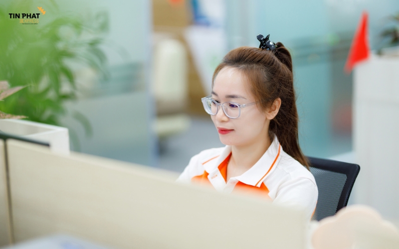 Sau khi giao hàng thành công, bộ phận CSKH sẽ liên hệ để hỗ trợ khách hàng nếu có vấn đề phát sinh. 