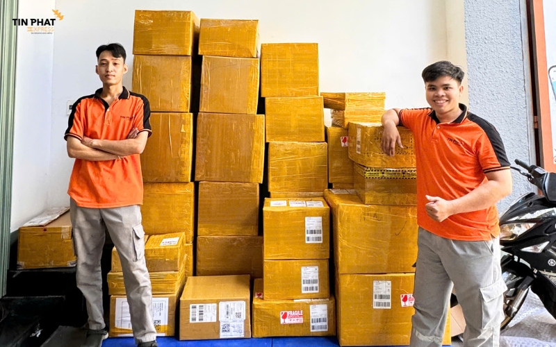 Tín Phát Express tự hào là đối tác đáng tin cậy cho kiều bào, du học sinh và doanh nghiệp Việt Nam cần gửi hàng sang Pháp.