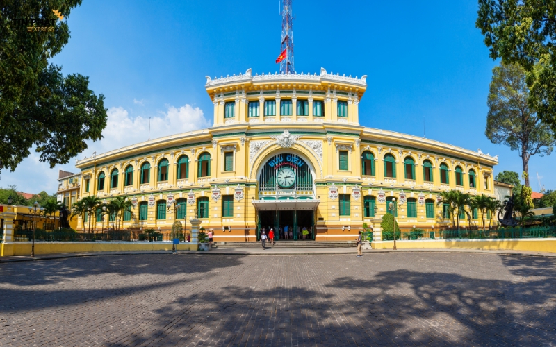 Bưu chính quốc tế là hệ thống vận chuyển thư từ, bưu kiện xuyên biên giới do các quốc gia thành viên Liên minh Bưu chính Thế giới (UPU) vận hành.